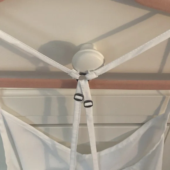 hollister satin tank - Picture 4 of 4